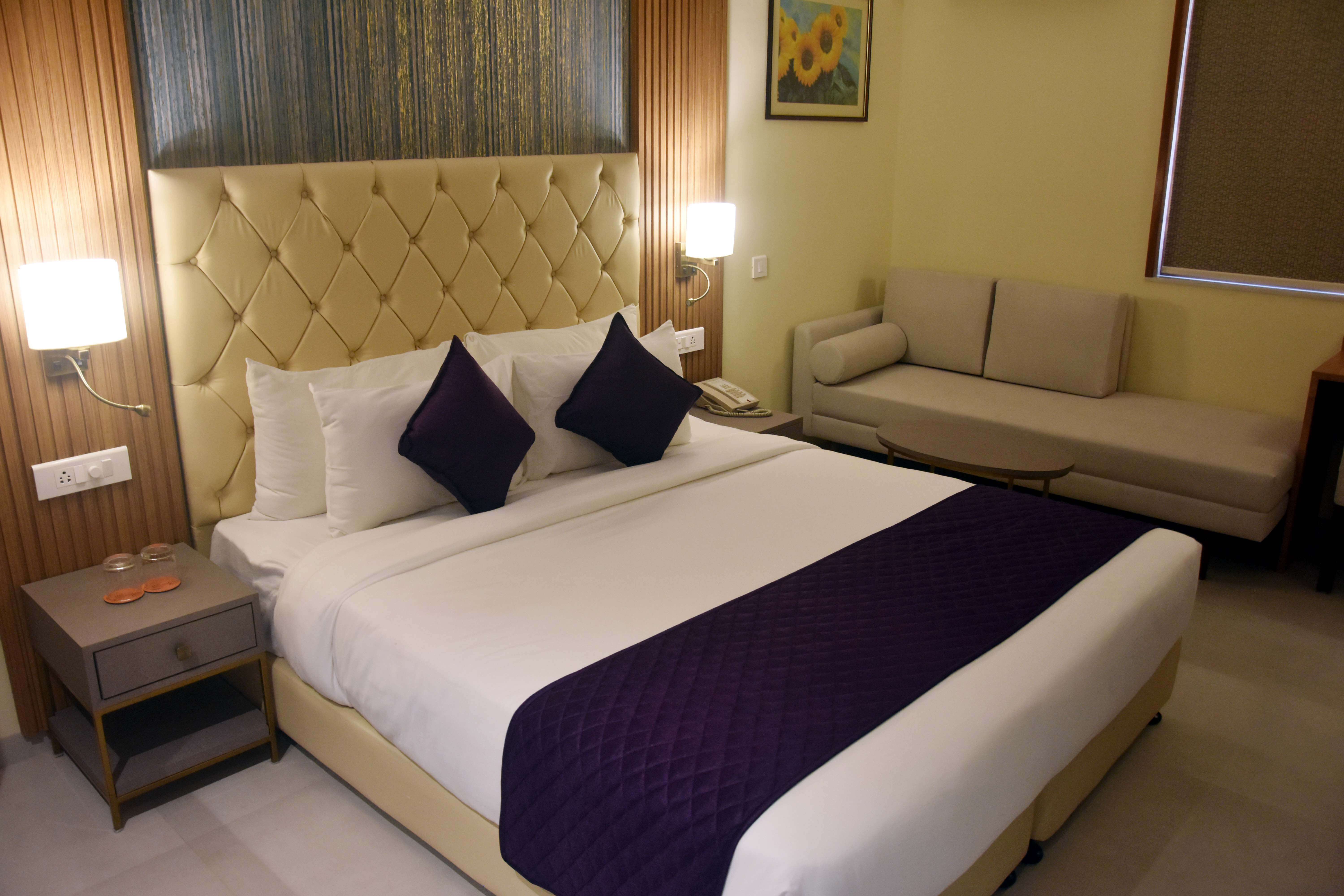 Superior Rooms of Abbott Hotel, Navi Mumbai
